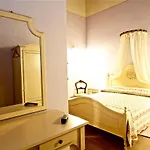 Relais La Leopolda Bed & Breakfast