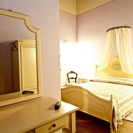 Relais La Leopolda فندق مبيت وإفطار